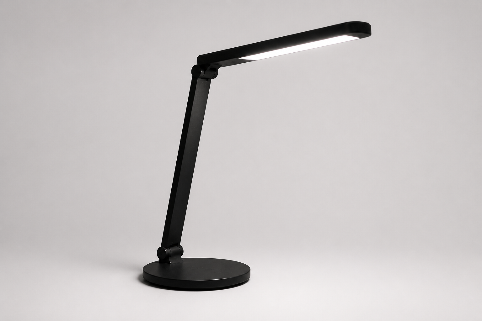 Clutter removed from product shot (after)