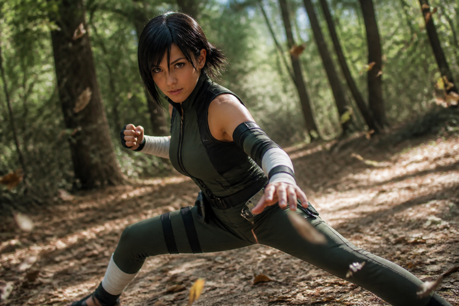 Forest sparring kunoichi