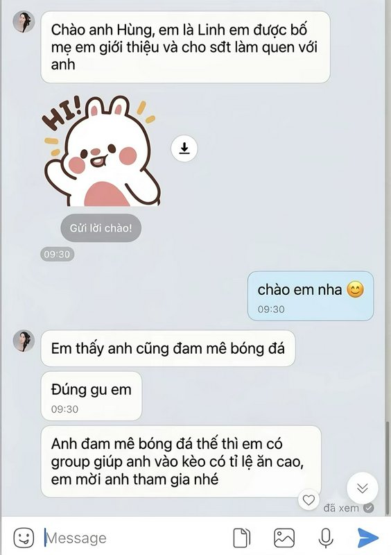 Screenshot of a Vietnamese messaging chat showing a scam message inviting a user to a high-payout...