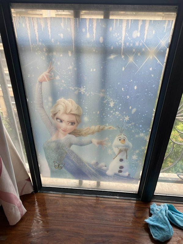 Disney Frozen Elsa and Olaf window decal with snowflakes and icicles
